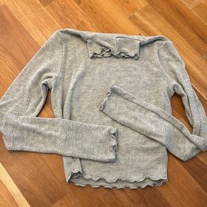 Cozy grey cropped long sleeve